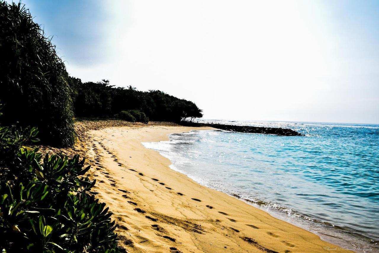 Tenasi Beach Resort Ahangama Exterior foto